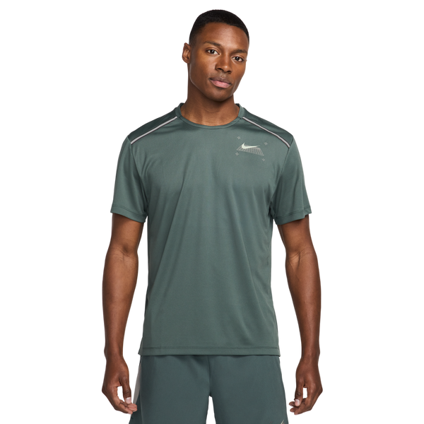 Nike 1.0 Miler Graphic Running T-shirt - Vintage Green