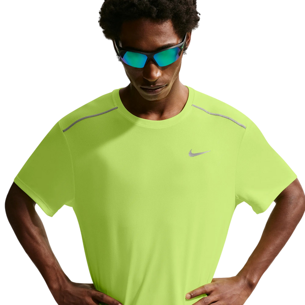 Nike 1.0 Miler Running T-shirt - Volt (New Season)